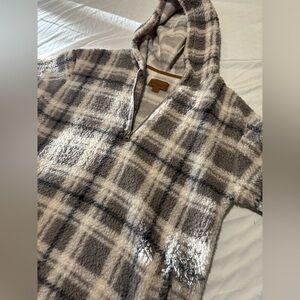 UGG Sherpa with hood☁️